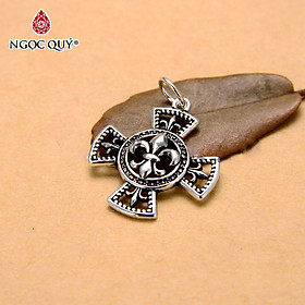 Charm chặn hạt chữ thập họa tiết cách điệu - Ngọc Quý Gemstones