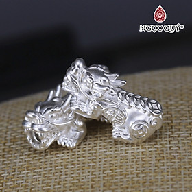 Charm bạc tỳ hưu xỏ ngang - Ngọc Quý Gemstones