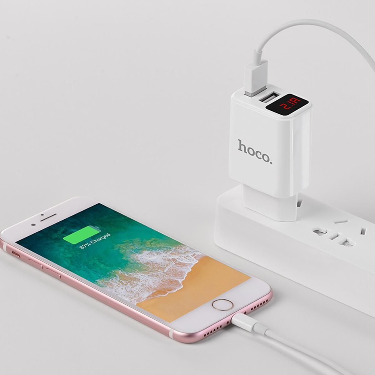 Củ sạc Hoco C63A + Tặng 1 Cáp Micro Usb - Hàng Chính Hãng