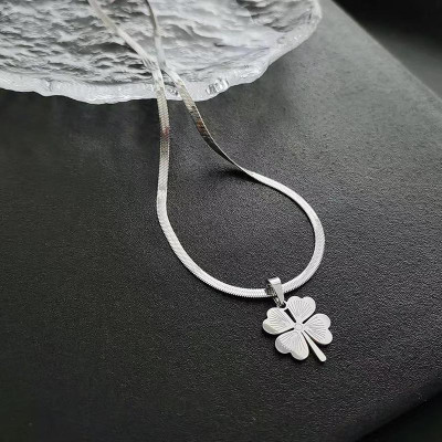 OYJR dây chuyền titan không gỉ cỏ 4 lá vòng cổ không gỉ nữ trang sứ c Jewelry bốn