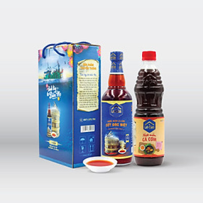Set quà Tinh Túy 3 ( 1 chai mắm cốt đặc biệt 40N+ 1 chai nước mắm cá cơm 650ml)