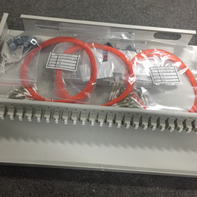 Hộp phối quang 48FO Indoor, chuẩn LC/PC Muti mode, đầy đủ phụ kiện. Hàng nhập khẩu
