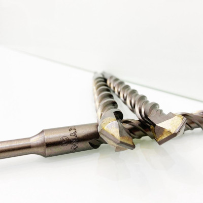 MŨI KHOAN BÊ TÔNG XUYÊN TƯỜNG ĐẦU DẸT KYNKO MKBTXT- 20260 đường kính phi 20mm dài 260mm