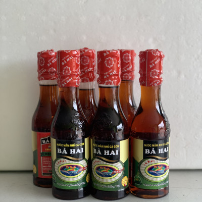 Xách Nước Mắm Nhĩ Cá Cơm Bà Hai ( 6 x 250ml )