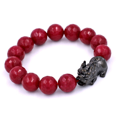 Chuỗi tay thạch anh đỏ cắt giác 14 ly charm Tỳ hưu TH35