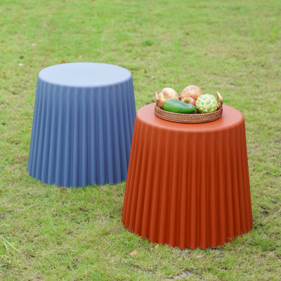 Bàn nhựa đúc Sconic , 2 màu lựa chọn , Nhập Khẩu chính hãng Cobi Home.