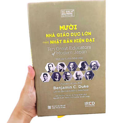 Mười Nhà Giáo Dục Lớn Của Nhật Bản Hiện Đại - Một Cách Nhìn Nhật Bản - Bìa Cứng