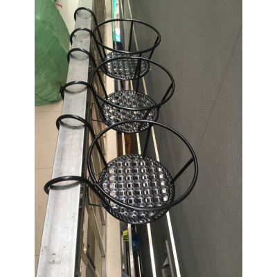 Giỏ Sắt Treo Chậu Cây, Kệ Để Chậu Hoa Cây Cảnh Có Móc Treo Ngoài Ban Công Tiện Lợi - Hàng Loại 1 - Chính Hãng MINIIN