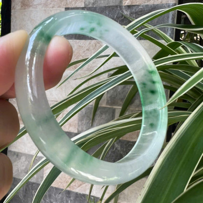 Vòng Tay Nữ Bản Hẹ Đá Mã Não DuLong Trắng Trong Xanh Rong Biển Nhẹ Bóng Đẹp Ni 54mm Cao 12mm Dầy 7mm Món quà tặng Nữ 50kg - 55kg đeo tay xinh rẻ đẹp ý nghĩa ạ