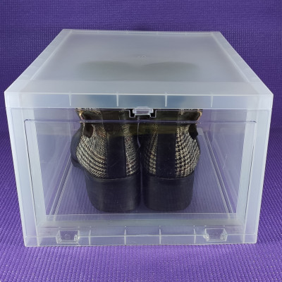 Combo 8  hộp đựng giày Sneaker Box + tặng chai,xịt  vệ sinh sneaker đa năng kèm bàn chải