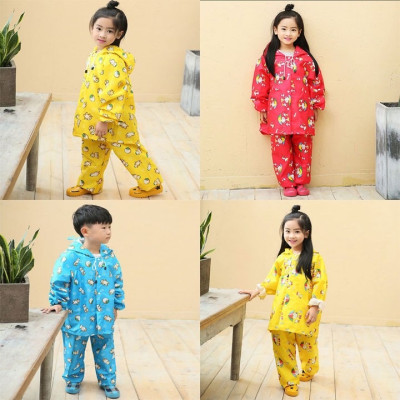 Áo mưa bộ  cho bé trai và  bé gái từ  3  -  10 tuổi , họa tiết hoạt hình dễ thương , vải dù  chống thấm , siêu bền  , có túi đựng xinh xắn , giao màu ngẫu nhiên