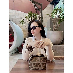 Vòng đeo tay trầm 108 hạt  kèm lá bồ đề , có hộp đựng  bằng gấm cao cấp , phù hợp  cho cả nam và nữ 