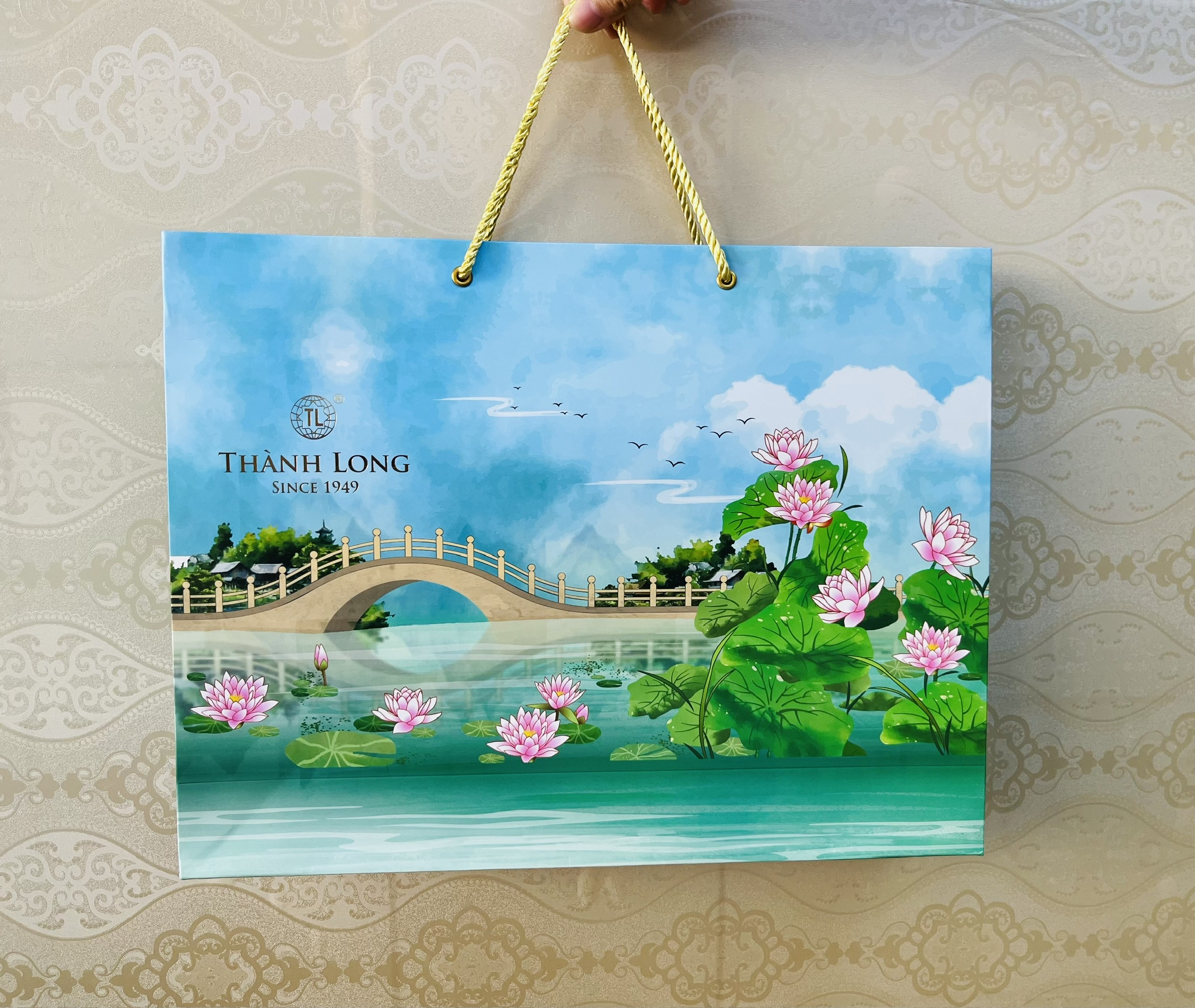 Bộ Hộp Bánh Trung Thu Lộc Phúc - Thành Long - 6 Bánh 1 Trứng