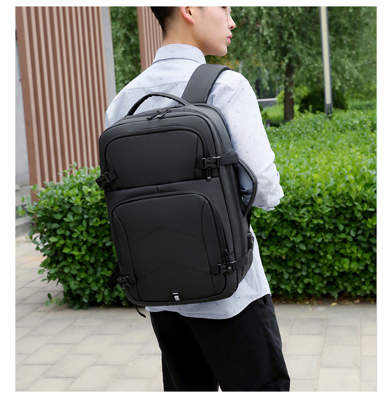 Balo laptop (15.6 inch) phong cách hiện đại - BEE GEE BLLT5598