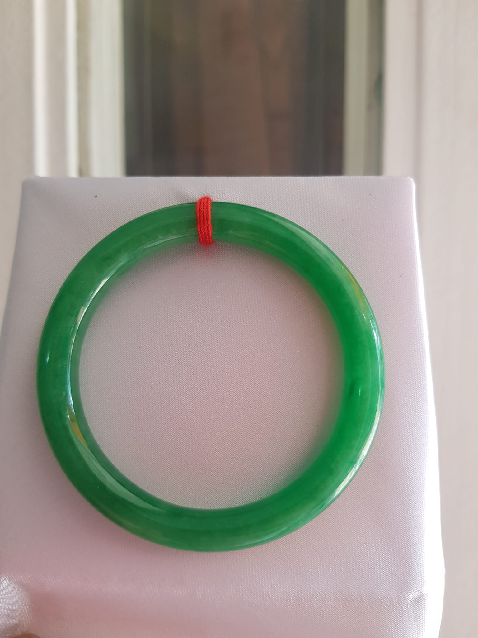Vòng CẨM THẠCH Lý Đậm 48mm x dầy 7mm Vòng Màu Xanh Lý đậm đẹp nữ Tay nhỏ mệnh Mộc Hỏa Thủy hợp đeo đẹp ạ Chất liệu đá cẩm thạch 35kg - 48kg ạ