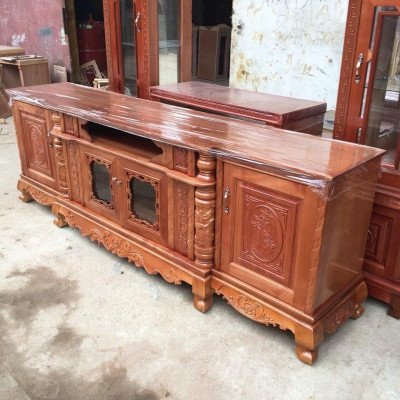 Kệ tv gỗ xoan đào giá thật
