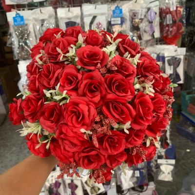 Hoa cầm tay cô dâu - hoa Hồng tỷ muội đỏ -phụ kiện cưới Giang