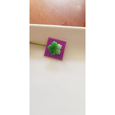 Mặt dây chuyền Mới Đẹp Bông Mai Xanh Lý đậm lam trắng bóng đẹp Đá cẩm thạch thiên nhiên Size 14mm x dầy 3mm Nữ bọc vàng làm mặt dây chuyền, mặt nhẫn đeo đẹp ạ