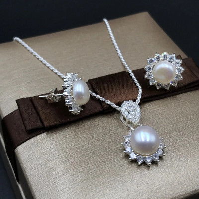 Combo Dây Chuyền Hoa Tai Dây Xoắn Kép Và Ngọc Trai Nuôi Đính Đá Cao Cấp Chính Hãng BẠC HIỂU MINH BCB005