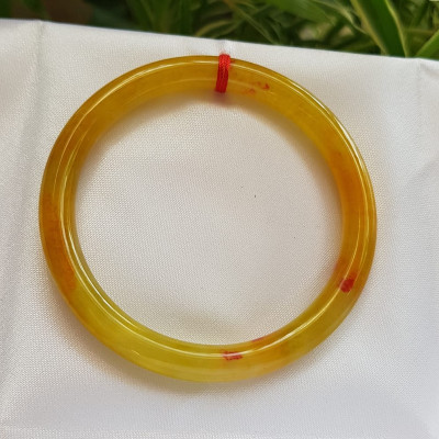 Vòng tay nữ đá Cẩm thạch Vàng Anh Tươi sáng bóng mới đẹp quá các Chị Em ơi Ni nhỏ 48mm x cọng 6mm chuẩn hợp Nữ mệnh Kim, mệnh Thổ, mệnh Thuỷ 30kg - 48kg màu vàng tươi món quà ý nghĩa dành cho các chị em nữ đeo tươi đẹp xinh may mắn cả năm ạ