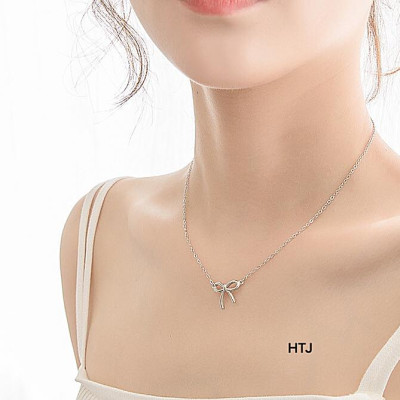 Dây chuyền nữ mặt nơ chất liệu bạc s925 MS68b