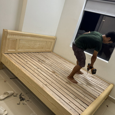 Giường gỗ sồi tự nhiên Juno Sofa tặng kèm nệm cao su tổng hợp 1m6 x 2m (bao ráp)