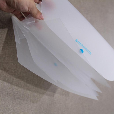 Bìa Nút 3 Ngăn - Morning Glory 79151 - Màu Trong Suốt