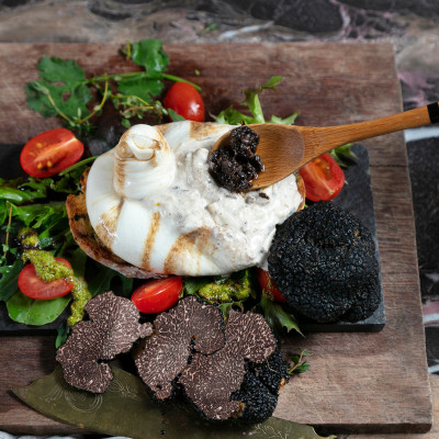 Phô mai Burrata nấm Truffle Tapenade Tươi 100g