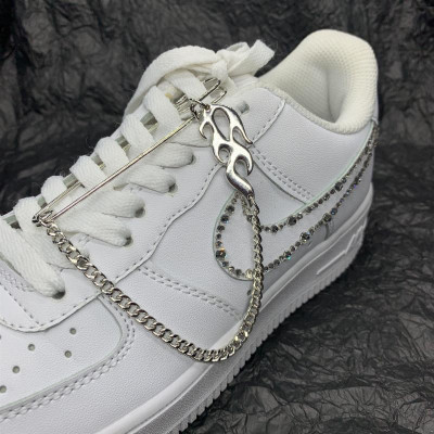 Cài áo ngọn lửa