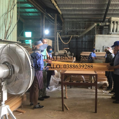 Kệ tivi gỗ sồi 2m4