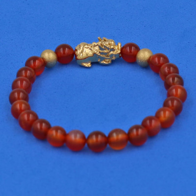 Vòng đeo tay đá Mã Não đỏ 6 ly cẩn Tỳ Hưu inox vàng VMNOTHHBV6 - hợp mệnh Hỏa, mệnh Thổ