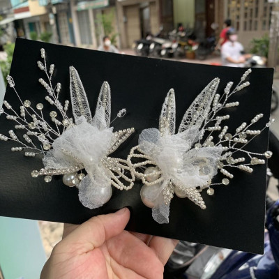 Bộ đôi cài tóc cô dâu hoa voan màu Trắng mềm đá hạt trai 10/2021 SP221366