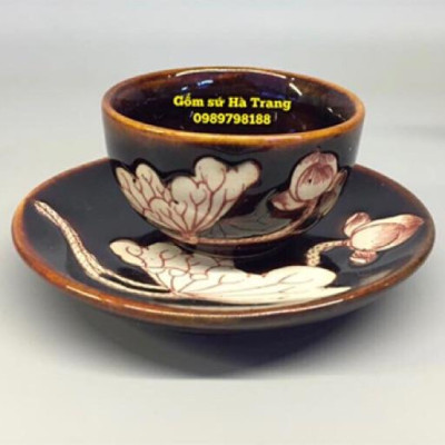 Ấm chén Bát Tràng cao cấp khắc hoạ tiết sen  Ấm quai đồng
