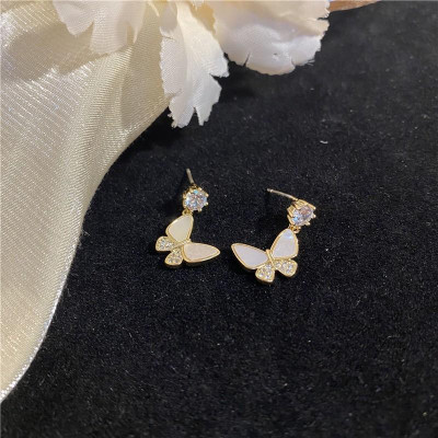 Khuyên tai bạc 925 nụ đá treo hình bướm khảm trai mới lạ duyên dáng long lanh đáng yêu dễ thương Dế Bạc - K5963