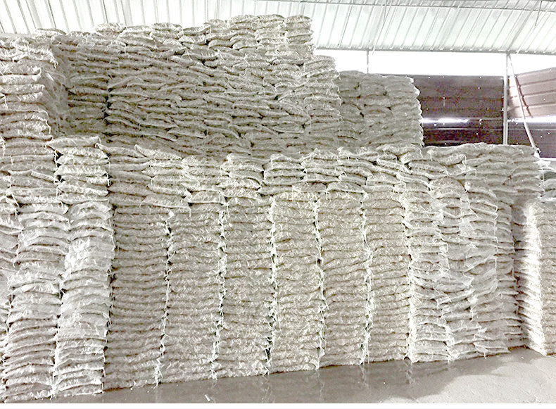 San Hô Vụn túi 1KG + 1 túi lưới đựng vật liệu lọc cho bể cá