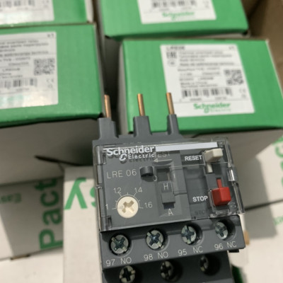 Rơ le nhiệt LRE06 Schneider bảo vệ quá tải dãi 1A đến 1.6A Chính hãng