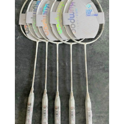 Vợt Cầu Lông KUMPOO K520 Pro Căng Sẵn 11kg Khung Carbon + Tặng Cuốn Cán Và Bao Đựng Vợt