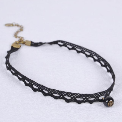 Vòng cổ choker tattoo V69 ren đen đính hạt