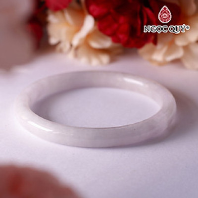 Vòng nguyên khối bản tròn đá bạch ngọc - Ngọc Quý