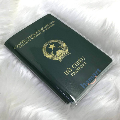 Vỏ Bọc Hộ Chiếu PVC Bao Passport Cover Chống Bụi Bẩn Trong Suốt Có Ngăn Đựng Thẻ Tiện Lợi