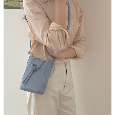 Túi đeo chéo nữ phong cách dễ thương – BEE GEE DCNU1062