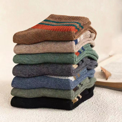 Combo 5 Vớ tất Nam Nữ kẻ 3 sọc cổ cao phong cách trẻ trung, năng động.