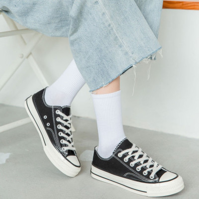 Tất Cổ Cao Nam Nữ Cổ Cao Màu Trơn Basic Thời Trang Vớ Cổ Cao Vải Cotton Phong Cách Nhiều Màu Trắng Đen Siêu Dai Tất Dài Co Giãn