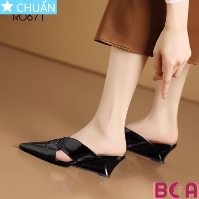 Đế xuồng bít mũi cao gót 5 cm RO671 ROSATA tại BCASHOP tinh tế và sang trọng lại vô cùng êm ái và dễ kết hợp mọi set đồ