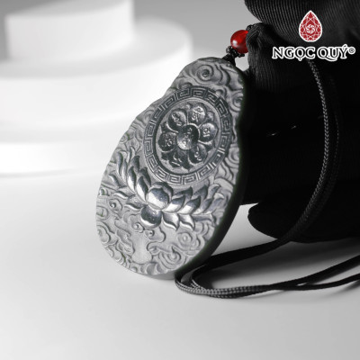 Mặt dây chuyền phật bà ngọc hòa điền 58x39mm dày 9mm mệnh mộc, mệnh hỏa - Ngọc Quý Gemstones