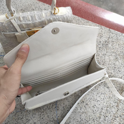 Túi nữ da cá sấu Bạch Tạng 
