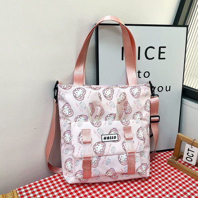 Túi đeo chéo nữ phong cách dễ thương – BEE GEE DCNU1045