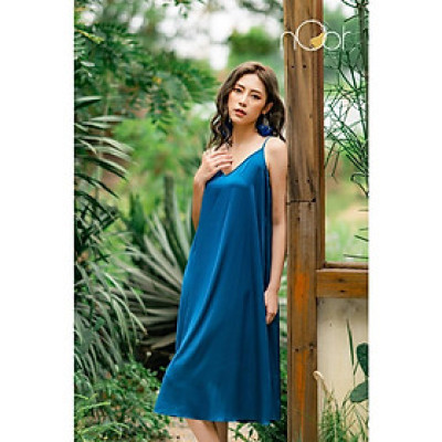 Váy Ngủ Lụa Hai Dây Suông Dáng Dài Cao Cấp Siêu Mát Cèdre Thương Hiệu nOor - NV557