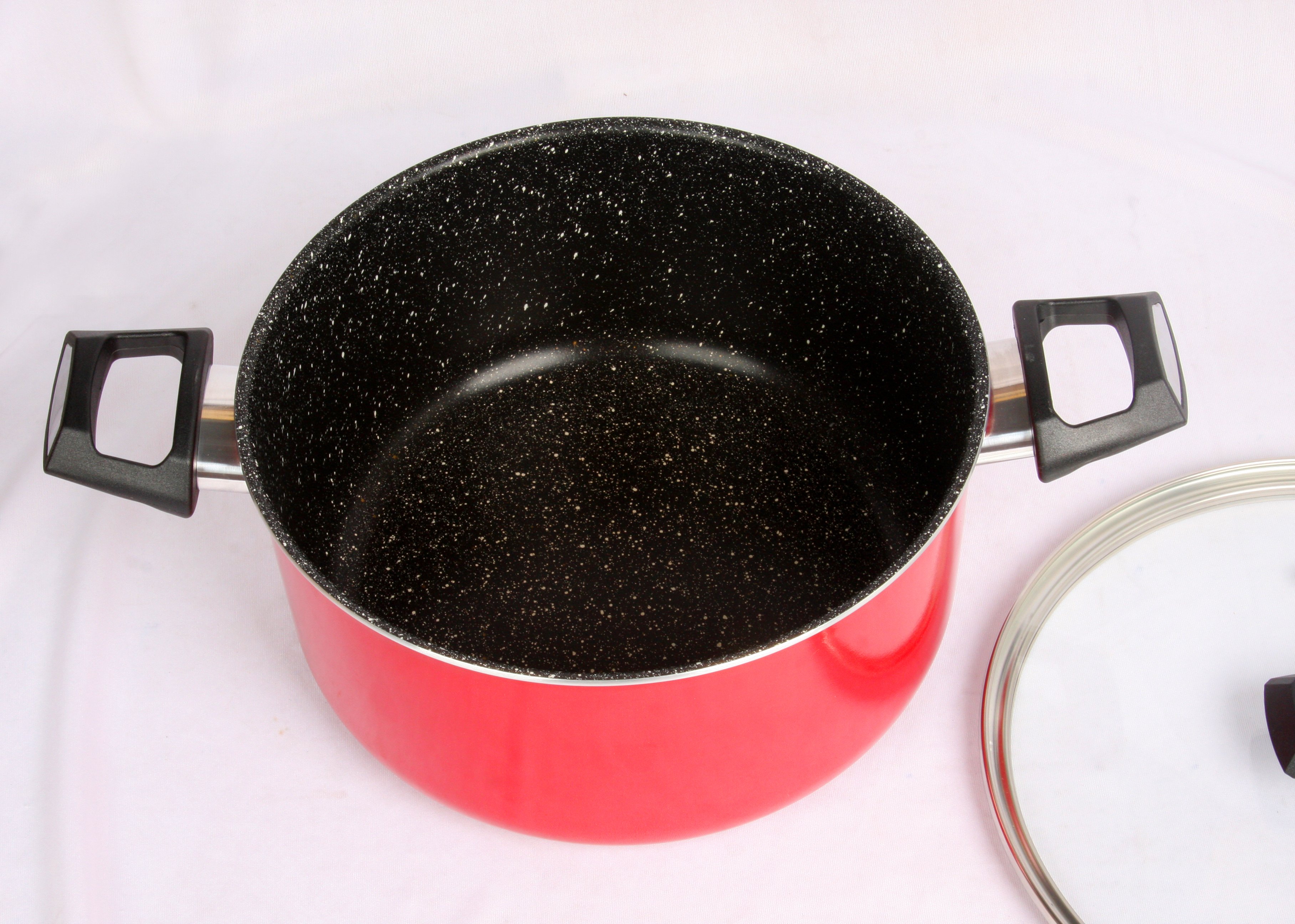 Tặng cặp nhấc nồi silicon- Combo 2 món , nồi chống dính vân đá Kimscook size 20 cm và Chảo đúc chống dính Ecoramic Megastone sâu lòng tím 28 cm, dùng được tất cả các bếp( trừ bếp từ)