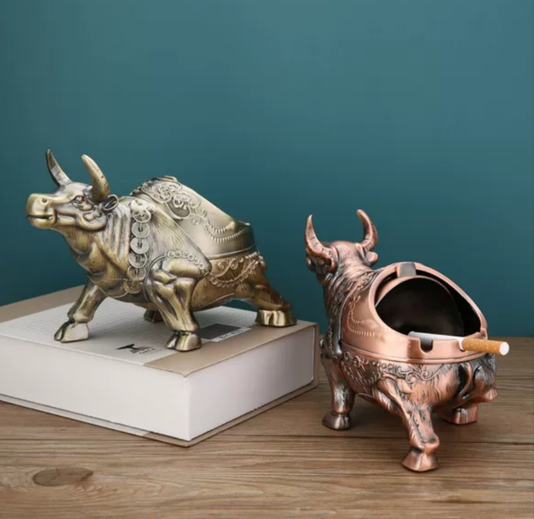 Gạt tàn hình trâu hợp kim đồng mới 4 màu tài lộc( tặng sét 4 cọ vệ sinh vòi ấm nội địa nhật )